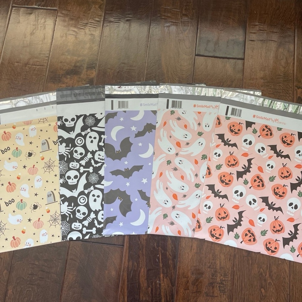 40 Pack - 10x13” Fun Halloween Mix Poly Mailers